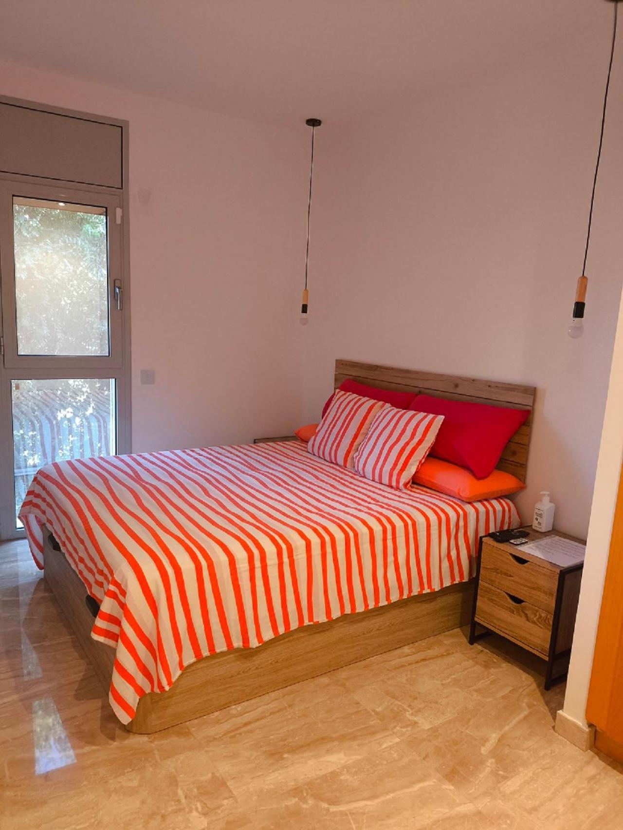 Habitacion Doble Con Bano Privado Y Desayuno Incluido บีลาเดอกันส์ ภายนอก รูปภาพ